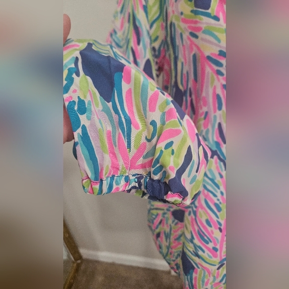 LILLY PULITZER Elsa Silk Top In Indigo Palm Reader Color. Size Small - Picture 9 of 13